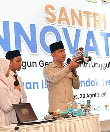 wapres gibran rakabuming raka kunjungi perguruan islam pondok tremas pacitan