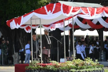 mendikdasmen abdul muti pimpin upacara hardiknas 2026