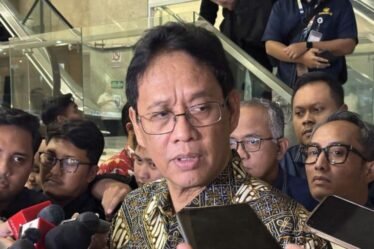 Purbaya tetap fokus efisienkan MBG usai penangkapan eks Kepala BGN 750x536 1