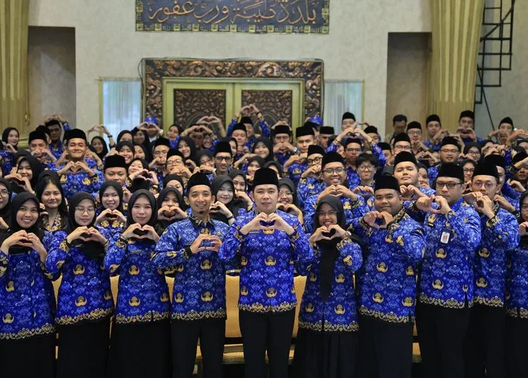 Pemkab Jember Gerakkan 22 Ribu ASN untuk Promosikan Potensi Daerah 1 asn kabupaten jember 750x536 1