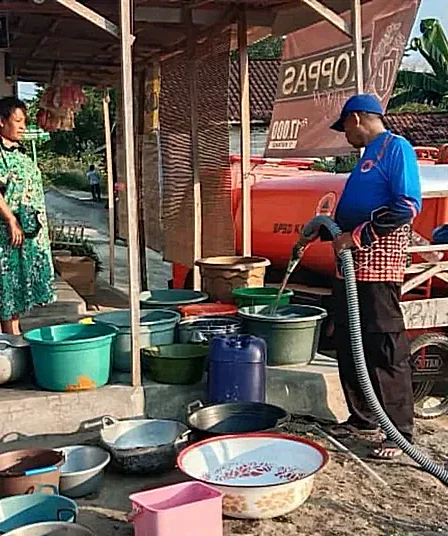 bpbd purbalingga distribusikan air bersih 1