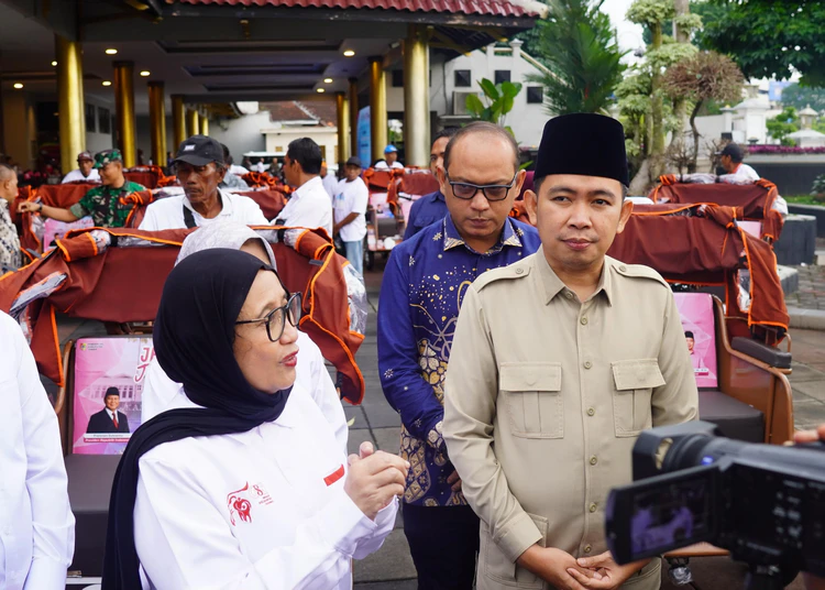 bupati jember muhammad fawait dan kepala bgn nanik s deyang