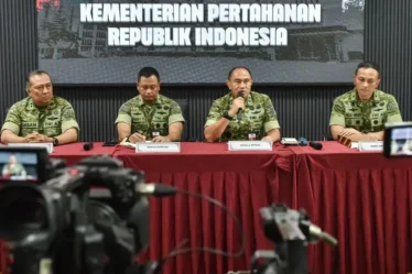 konferensi pers evaluasi latihan dasar sppi kemhan 750x536 1