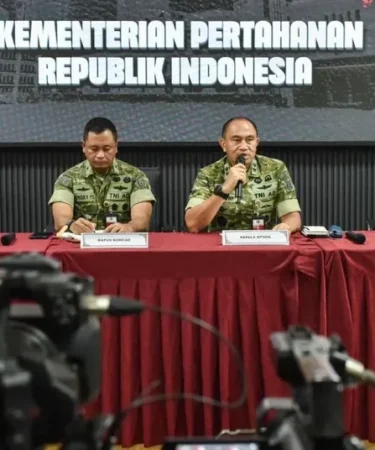 konferensi pers evaluasi latihan dasar sppi kemhan 750x536 1