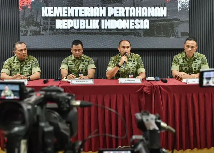 konferensi pers evaluasi latihan dasar sppi kemhan 750x536 1