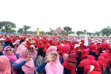 lansia jember hari lanjut usia nasional