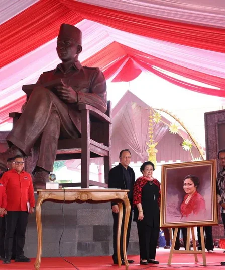 megawati resmikan istana gebang blitar