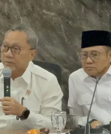 menko pangan zulkifli hasan 1 750x536 1