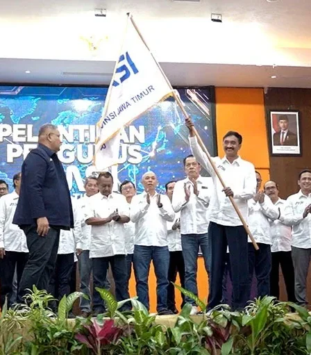 Pelantikan Pengurus JMSI Jatim Disaksikan Dewan Pers, 80 Persen Wajah Baru 1 pelantikan jmsi jatim 2025 2030 750x511 1