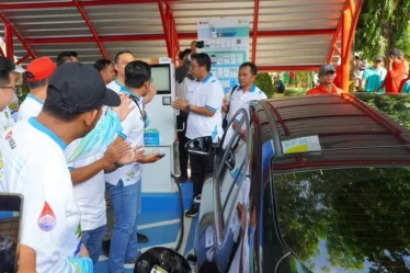 pln up3 madura resmikan spklu taman potre koneng