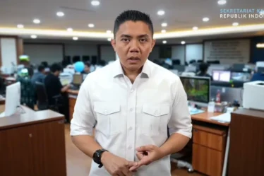 seskab teddy indra wijaya