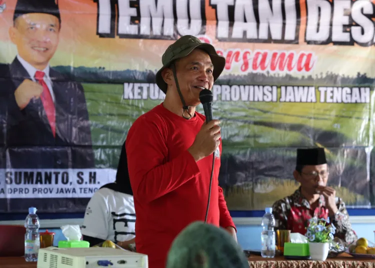 Ketua DPRD Jateng Ajak Warga Desa Paseban Kembangkan Potensi Pertanian dan Pariwisata 1 WhatsApp Image 2026 07 20 at 190632 750x536 1
