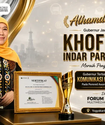 gubernur jatim khofifah indar parawansa raih pimred award 2026 750x533 1