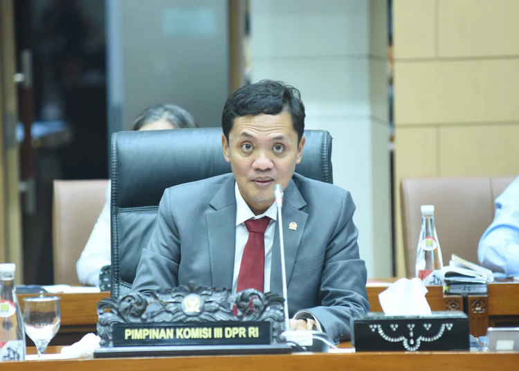 Komisi III DPR Bentuk Tim Pengawas usai Jampidsus Febrie Mundur, Kawal Penyidikan Polri hingga Tuntas 1 ketua komisi iii dpr habiburokhman