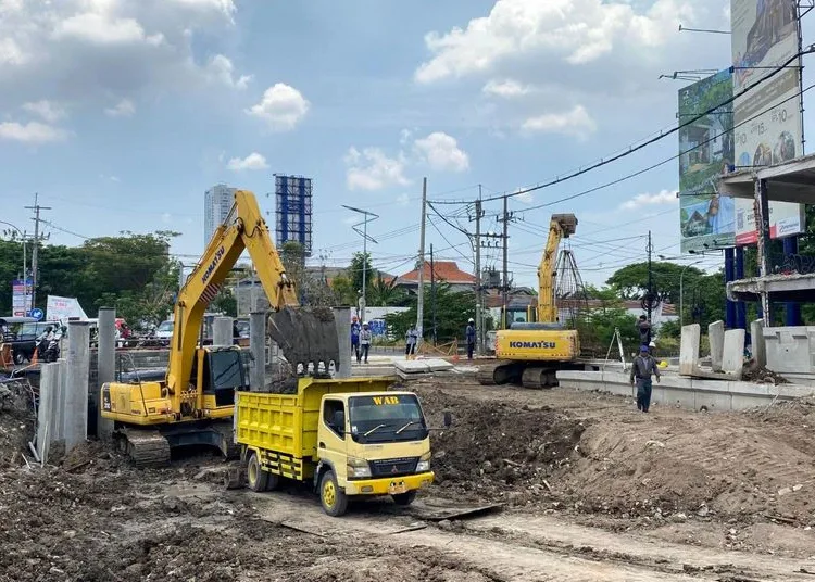Urai Kemacetan Wilayah Barat, Pemkot Surabaya Lanjutkan Pelebaran Jalan Raya Menganti 1 pelebaran jalan raya menganti surabaya 750x536 1