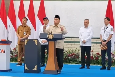 prabowo berpidato saat resmikan revitalisasi stasiun semarang tawang 1 750x536 1