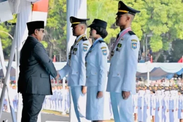 prabowo lantik pamong praja muda ipdn 750x536 1