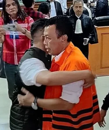 sidang pembacaan tuntutan bupati ponorogo nonaktif sugiri sancoko 750x536 1