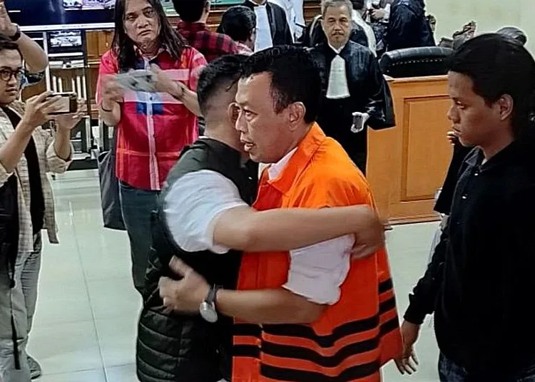 Bupati Ponorogo Nonaktif Sugiri Sancoko Dituntut 7 Tahun Penjara dalam Kasus Suap dan Gratifikasi 1 sidang pembacaan tuntutan bupati ponorogo nonaktif sugiri sancoko 750x536 1