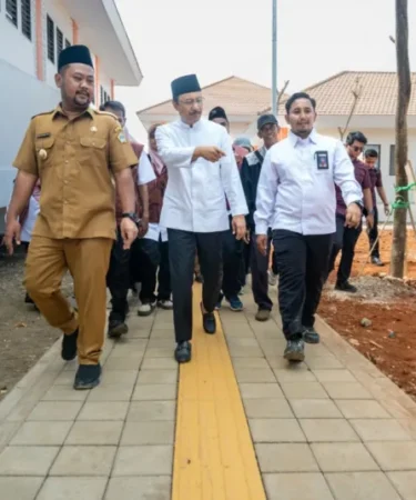 1785755132 mensos saifullah yusuf apresiasi pemkab gresik dalam penjangkauan siswa siswi sekolah rakyat bagi keluarga prasejahtera r9s4dL 750x536 1