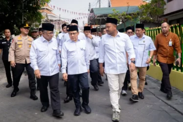 1786238349 pemkab gresik perkuat ekosistem sosial ekonomi pesantren hubungkan smk dengan industri guISKS 750x536 1