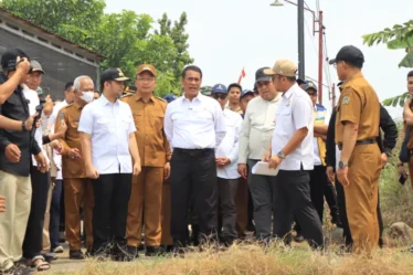 1786453661 dapat dukungan pengairan dan alsintan dari pemerintah pusat gresik tegaskan komitmen dukung swasembada pangan qjP9n3 750x536 1
