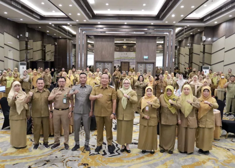 Terkendala Sistem Entri Data, Pemkab Gresik Minta Sistem PKG Dibenahi 1 1787049682 evaluasi pkg wabup gresik dorong hasil pemeriksaan jadi basis program kesehatan UeHyzo 750x536 1