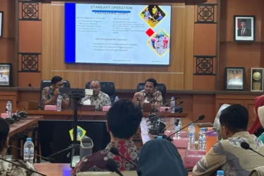 1787198373 command center gresik akas 112 diperkuat pastikan laporan darurat tak berhenti di operator bEQUMU 750x536 1