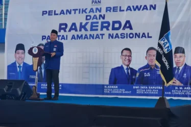 pelantikan relawan partai amanat nasional terong tawah labu api kabupaten lombok barat nusa tenggara barat 1785561166 636 1 750x536 1