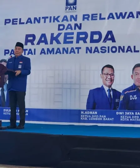 pelantikan relawan partai amanat nasional terong tawah labu api kabupaten lombok barat nusa tenggara barat 1785561166 636 1 750x536 1