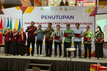 penutupan kkn universitas gresik 750x536 1