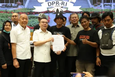 pimpinan dpr ri terima audiensi perwakilan ampb 750x536 1