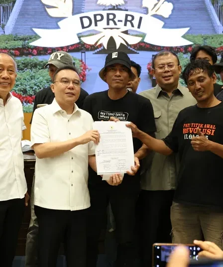 DPR Buka Ruang untuk AMPB Beri Masukan RUU Perampasan Aset Lewat RDPU 5 pimpinan dpr ri terima audiensi perwakilan ampb 750x536 1