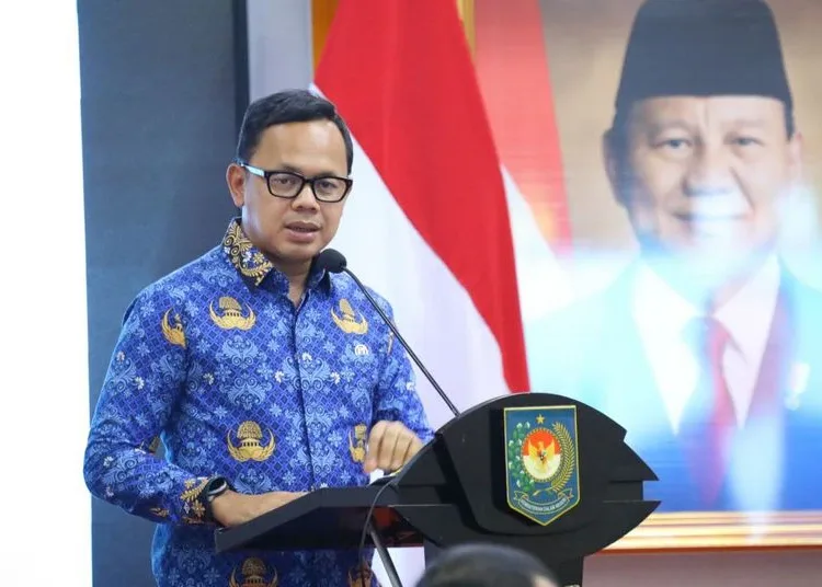 79 Kabupaten/Kota Kesulitan Bayar Gaji PPPK, Kemendagri Godok Skema Bantuan Lewat DAU 1 wamendagri bima arya 750x536 1