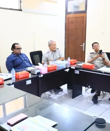 Pemkab Gresik Siapkan Rp76 Miliar untuk Pengadaan Tanah Jalan Menganti-Lakarsantri 3 1789383084 perkuat akses gresik surabaya pemkab matangkan pengadaan tanah jalan menganti lakarsantri 6SGRB9 750x536 1