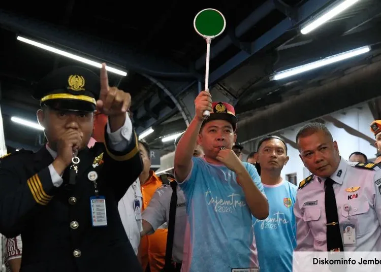 bupati jember gus fawait melepas pemberangkatan peserta tajemtra 2026 dengan kereta luar biasa 750x536 1