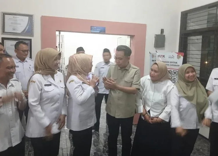 bupati jember muhammad fawait di dinas pendidikan jember 750x536 1