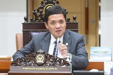 ketua komisi iii dpr ri habiburokhman 1 750x536 1