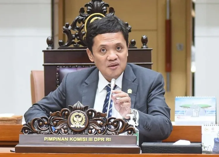 ketua komisi iii dpr ri habiburokhman 1 750x536 1