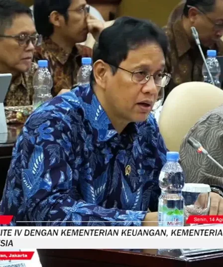 Sebelum Dicopot Prabowo, Purbaya Geram soal Perusahaan Asing yang Remehkan Aturan RI 1 menkeu purbaya yudhi sadewa rapat komisi iv dpd ri 750x536 1