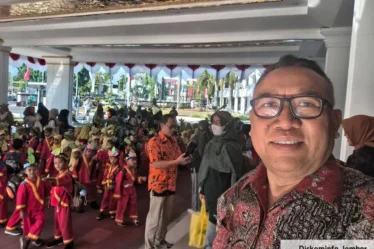 plt kepala bidang paud dan pnf dispendik jember muhammad ghozali