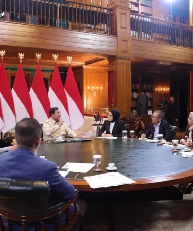 presiden prabowo terima pemimpin redaksi media di hambalang 750x536 1