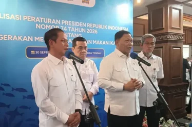wakil menteri kelautan dan perikanan didit herdiawan ashaf 750x536 1