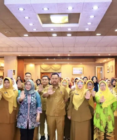 1791362205 bupati gresik buka pelatihan usaha bunda puspa dorong perempuan gresik semakin berdaya dan mandiri ORnBu8 750x536 1