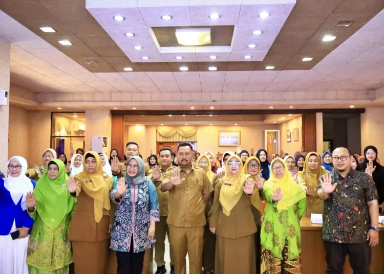 1791362205 bupati gresik buka pelatihan usaha bunda puspa dorong perempuan gresik semakin berdaya dan mandiri ORnBu8 750x536 1