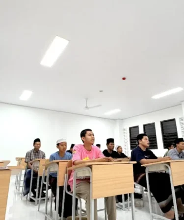 1791639809 sekolah rakyat gresik diperkuat pemkab biayai bimbingan belajar hingga pendampingan mengaji vTFZVe 750x536 1