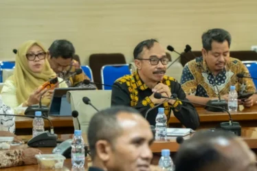 1791640265 pemkab gresik paparkan strategi optimalisasi pad dalam kunjungan studi tiru pemkab nagekeo fPrJdg 750x536 1