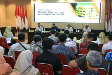 1792572194 pemkab gresik sosialisasikan ketentuan penyaluran lpg 3 kg tekankan kepatuhan het dan ketepatan sasaran bd8PZ8 750x536 1