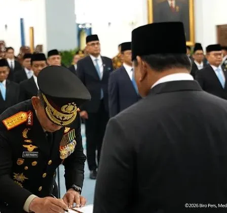 Analis Apresiasi Prabowo Perkuat Perspektif Keamanan Pembangunan dengan Pelantikan Listyo Sigit Prabowo di KSP 8 Analis Apresiasi Prabowo Perkuat Perspektif Keamanan Pembangunan dengan Pelantikan Listyo Sigit Prabowo di KSP 6abe543425301