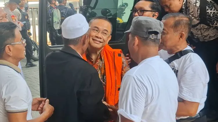 Fakta Persidangan Tak Dipakai JPU, Simpatisan Sudewo Ingatkan Hal Ini 1 Fakta Persidangan Tak Dipakai JPU Simpatisan Sudewo Ingatkan Hal Ini 6ac4ffdd79bea